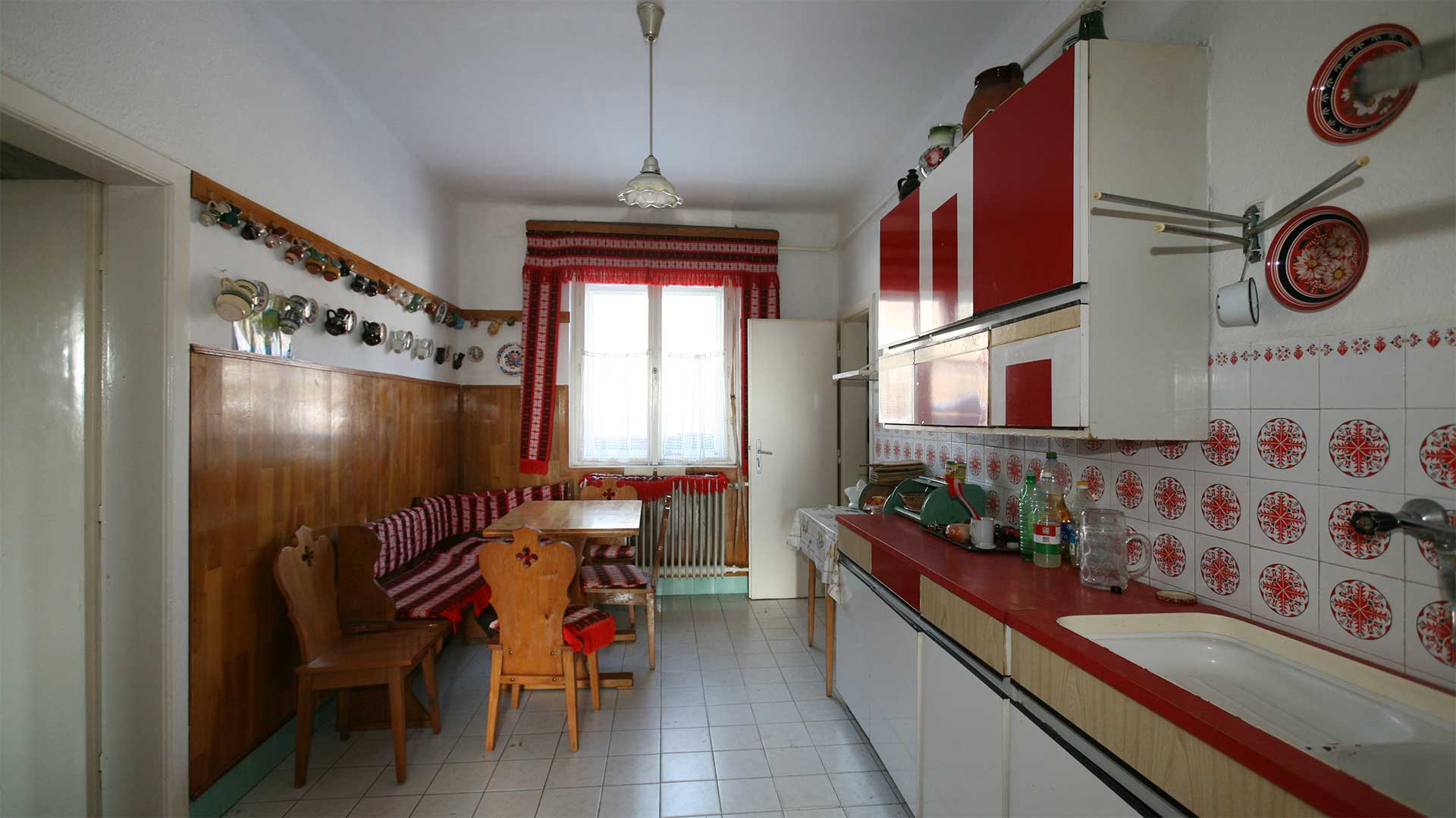 Lakóház, a Balaton partján, eladó